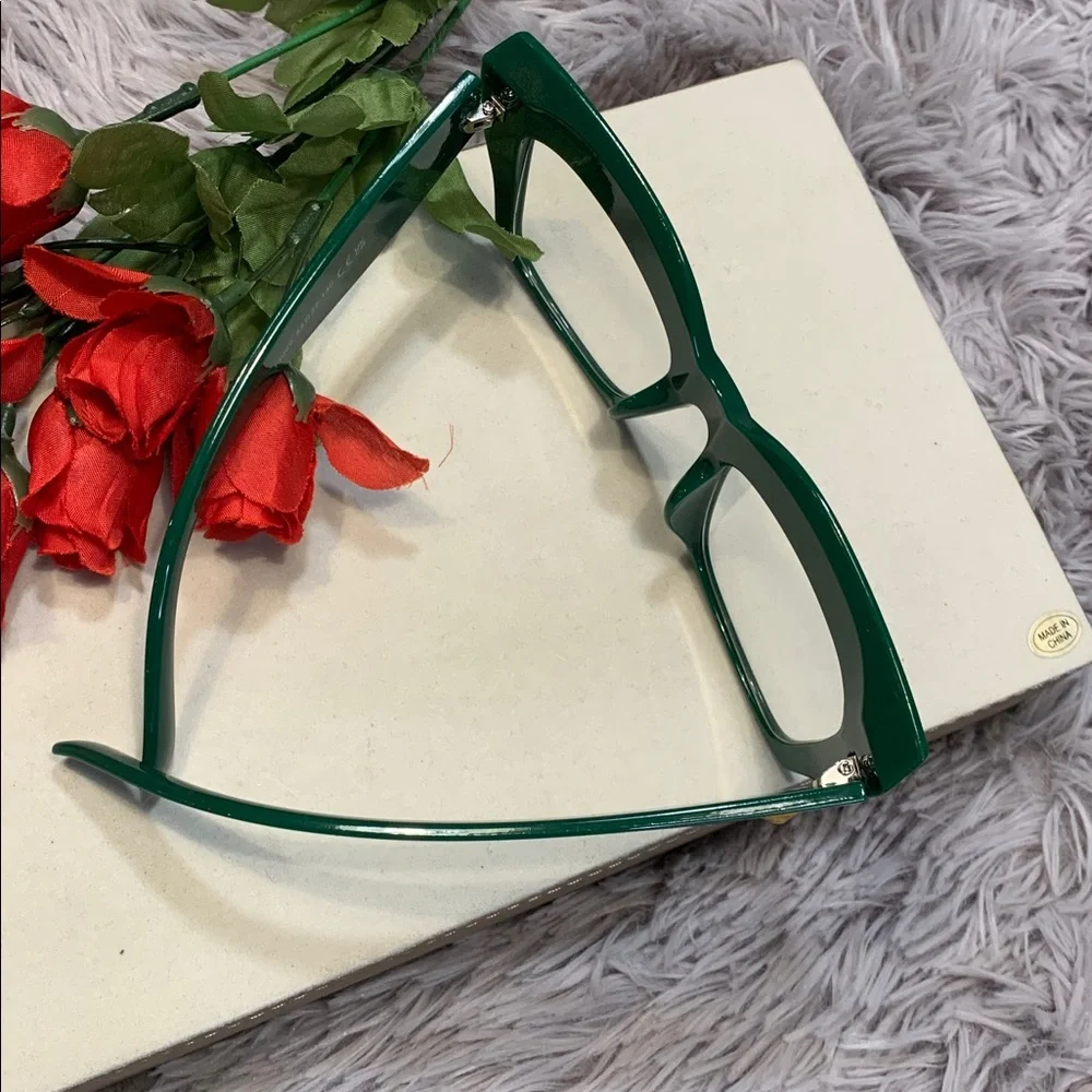 🌹Green Modern Retro Style Oversized Square Fashion Glasses Or Prescription